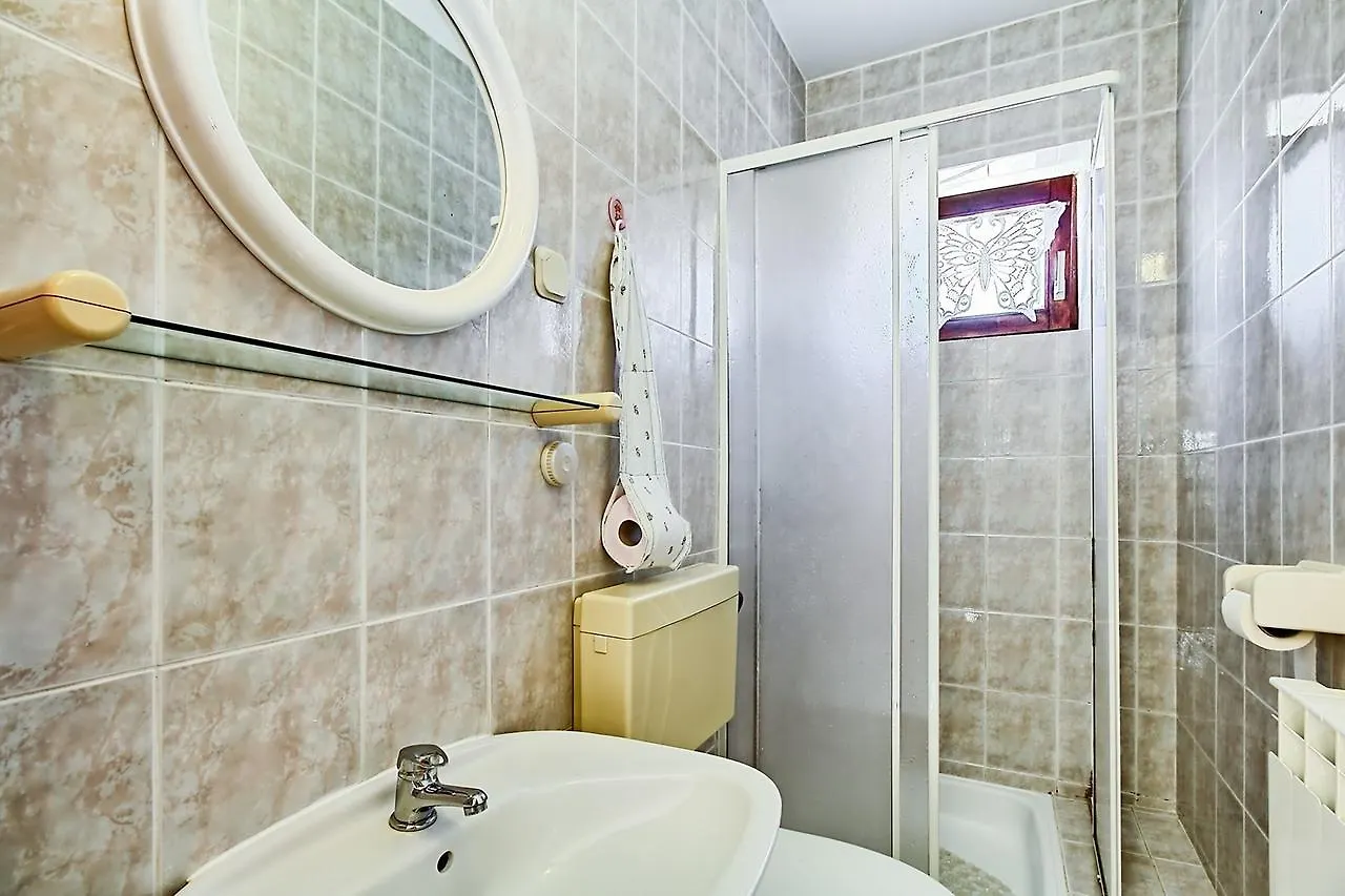 Eva House With Apartment Umag