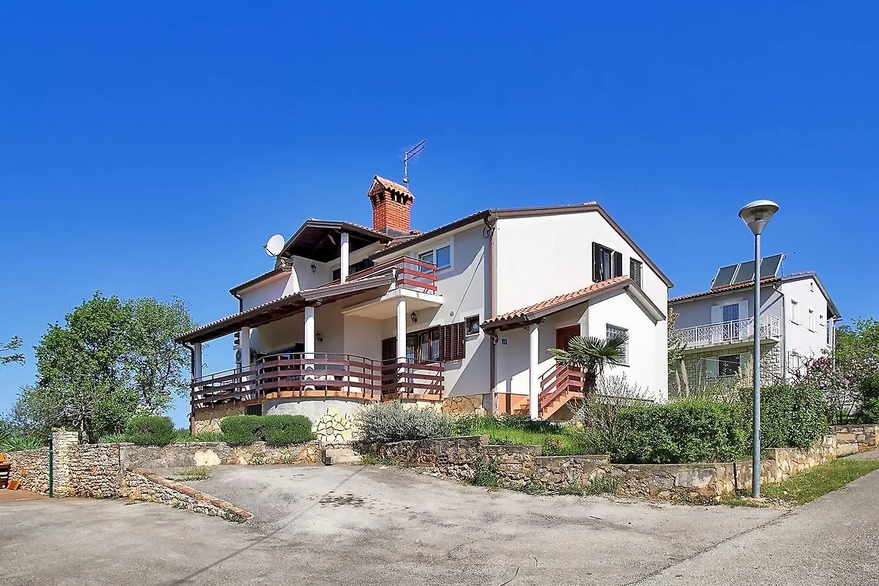 Eva House With Apartment Umag