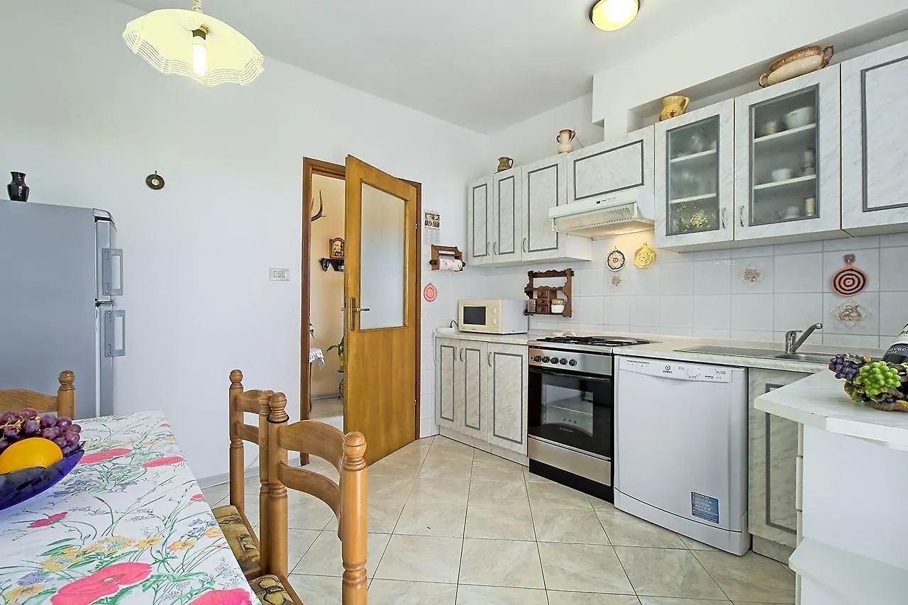 Eva House With Apartment Umag